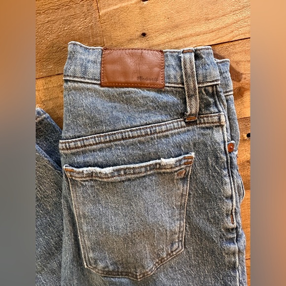 Madewell Classic Straight Jean - Picture 3 of 5